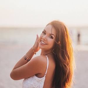 Meet your Posher, Olivia